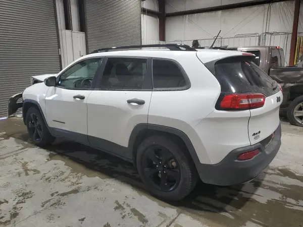 1C4PJMAS0HW582743 2017 JEEP GRAND CHEROKEE - Image 2