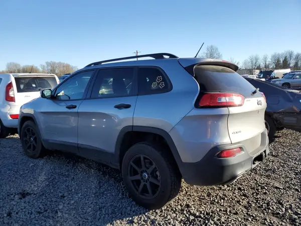 1C4PJMAS4GW232918 2016 JEEP GRAND CHEROKEE - Image 2