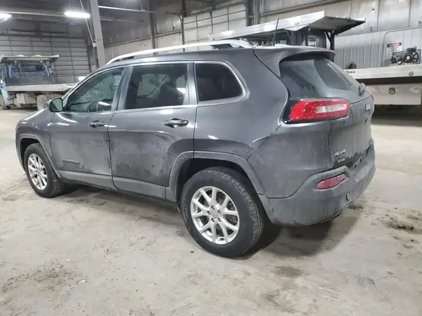 1C4PJMCB1HW621174 2017 JEEP GRAND CHEROKEE - Image 2