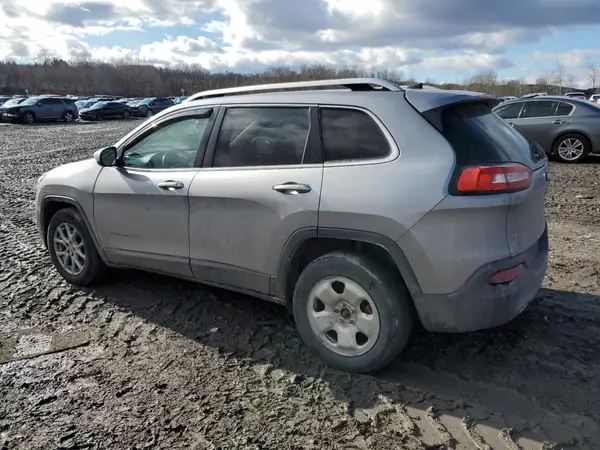 1C4PJMCB3GW139675 2016 JEEP GRAND CHEROKEE - Image 2