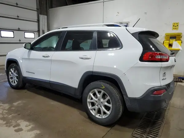 1C4PJMCB3GW157626 2016 JEEP GRAND CHEROKEE - Image 2