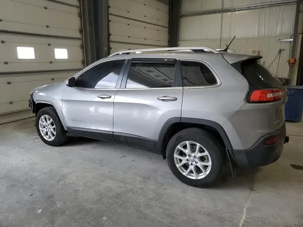 1C4PJMCB3GW218182 2016 JEEP GRAND CHEROKEE - Image 2