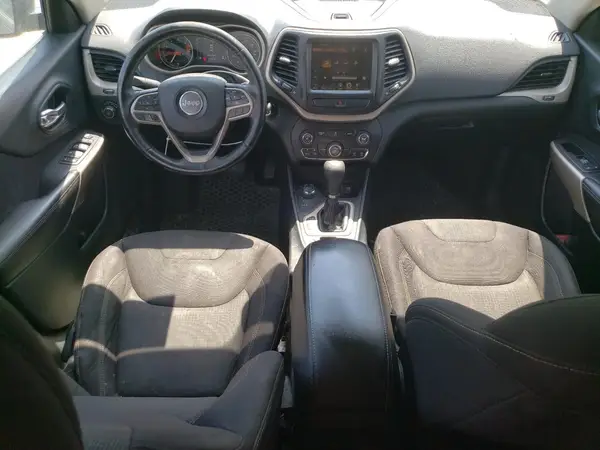 1C4PJMCB4HW609276 2017 JEEP GRAND CHEROKEE - Image 8