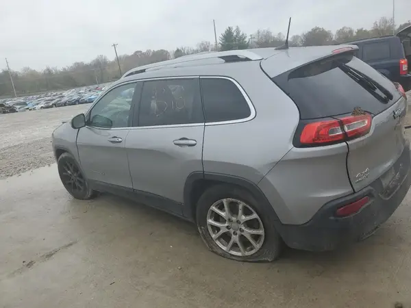 1C4PJMCB6GW154378 2016 JEEP GRAND CHEROKEE - Image 2