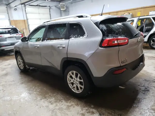 1C4PJMCB8GW290026 2016 JEEP GRAND CHEROKEE - Image 2