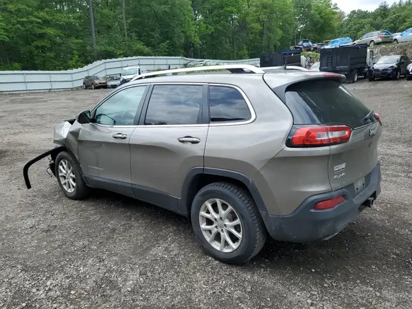 1C4PJMCS1GW255747 2016 JEEP GRAND CHEROKEE - Image 2