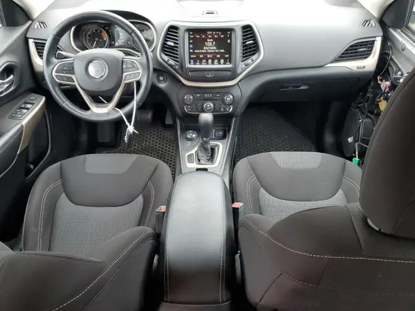 1C4PJMCS1HD213883 2017 JEEP GRAND CHEROKEE - Image 8