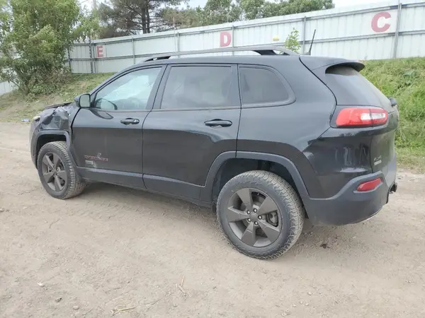 1C4PJMCS2GW357784 2016 JEEP GRAND CHEROKEE - Image 2