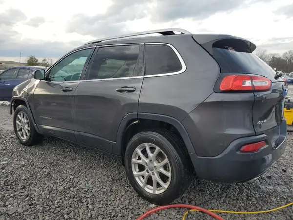 1C4PJMCS2HW590680 2017 JEEP GRAND CHEROKEE - Image 2