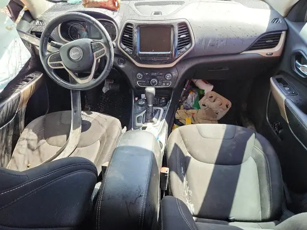 1C4PJMCS3HD227557 2017 JEEP GRAND CHEROKEE - Image 8