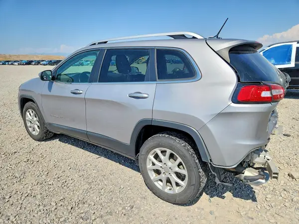 1C4PJMCS4HD218012 2017 JEEP GRAND CHEROKEE - Image 2