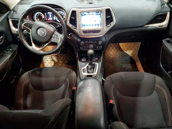 1C4PJMCS4HW509047 2017 JEEP GRAND CHEROKEE - Image 8
