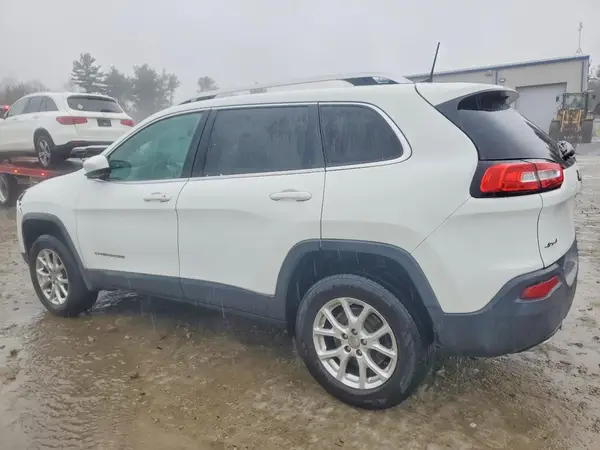 1C4PJMCS4HW532330 2017 JEEP GRAND CHEROKEE - Image 2