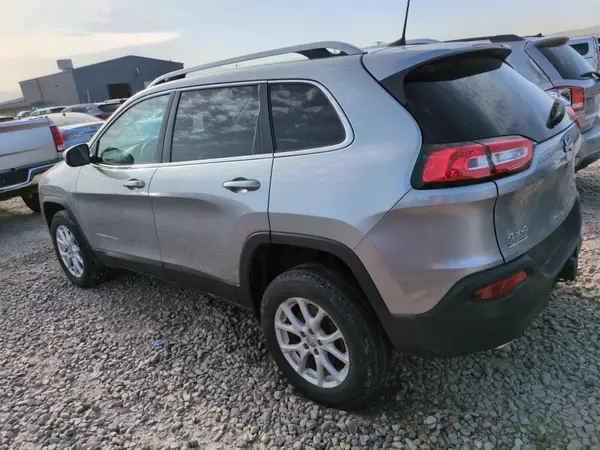 1C4PJMCS4HW632721 2017 JEEP GRAND CHEROKEE - Image 2
