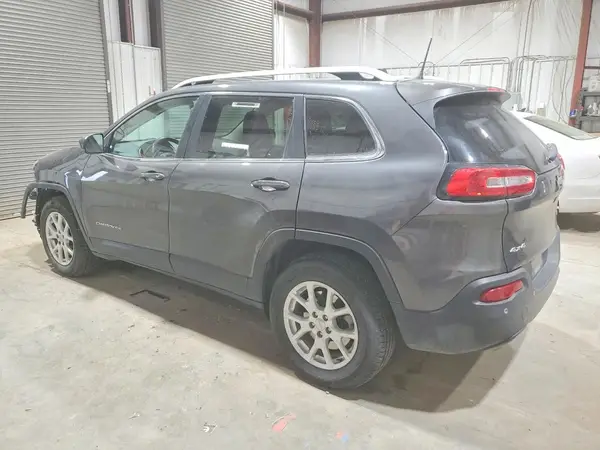 1C4PJMCS4HW633156 2017 JEEP GRAND CHEROKEE - Image 2