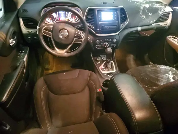 1C4PJMCS4HW666335 2017 JEEP GRAND CHEROKEE - Image 8