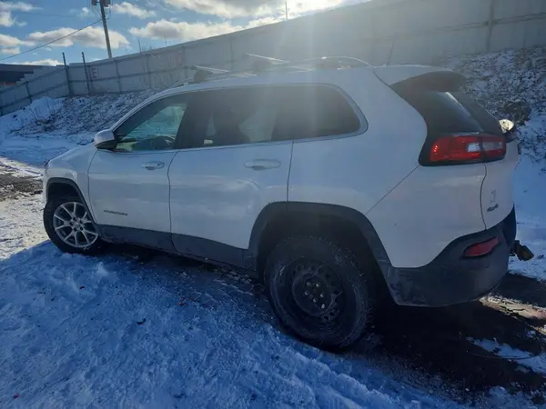 1C4PJMCS7HW605867 2017 JEEP GRAND CHEROKEE - Image 2