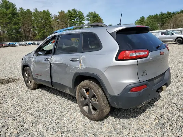 1C4PJMCS8HW525588 2017 JEEP GRAND CHEROKEE - Image 2
