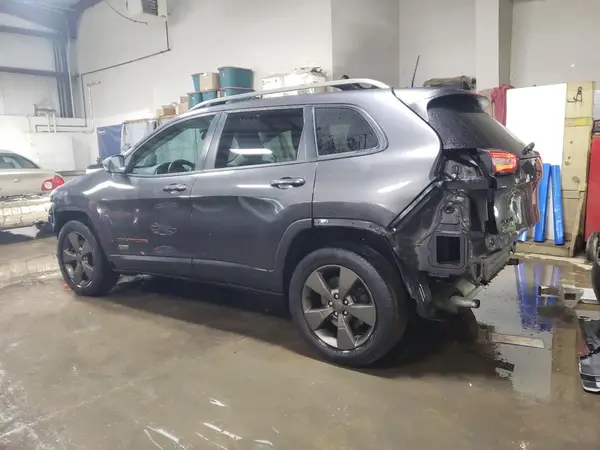 1C4PJMCS8HW565203 2017 JEEP GRAND CHEROKEE - Image 2