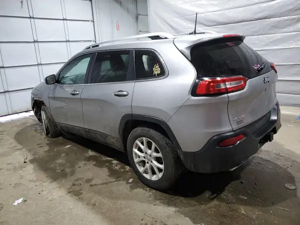 1C4PJMCS9GW334583 2016 JEEP GRAND CHEROKEE - Image 2