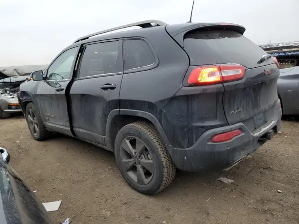 1C4PJMCS9HW546126 2017 JEEP GRAND CHEROKEE - Image 2