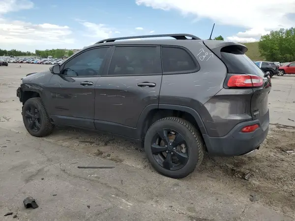 1C4PJMDSXHW551057 2017 JEEP GRAND CHEROKEE - Image 2