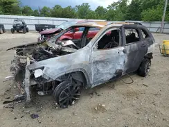 1C4PJMLB2KD258712 2019 JEEP GRAND CHEROKEE