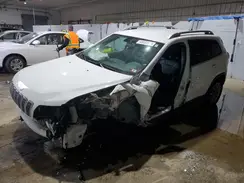 1C4PJMLB4KD182068 2019 JEEP GRAND CHEROKEE