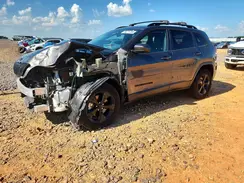 1C4PJMLB6KD437819 2019 JEEP GRAND CHEROKEE
