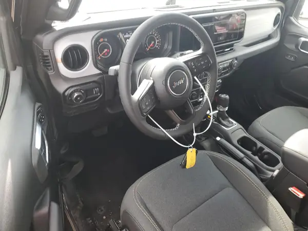 1C4PJXAN6SW553038 2025 JEEP WRANGLER - Image 8
