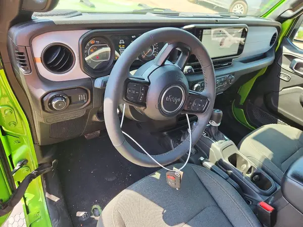 1C4PJXAN7SW575694 2025 JEEP WRANGLER - Image 8