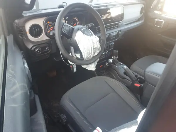 1C4PJXAN8SW509817 2025 JEEP WRANGLER - Image 8