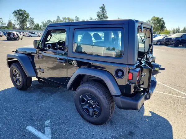 1C4PJXAN9TW198271 2026 JEEP WRANGLER - Image 2