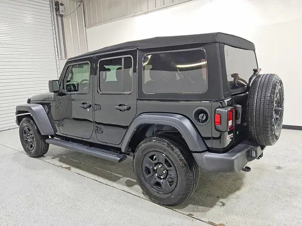 1C4PJXDG5RW285932 2024 JEEP WRANGLER - Image 2