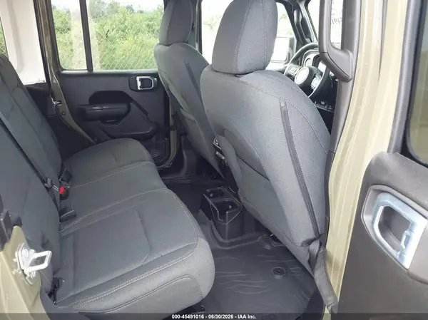 1C4PJXDG7TW204467 2026 JEEP WRANGLER - Image 8