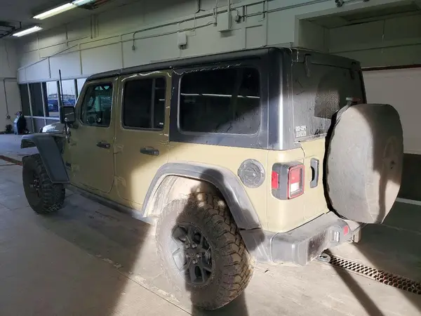 1C4PJXDG8SW532009 2025 JEEP WRANGLER - Image 2