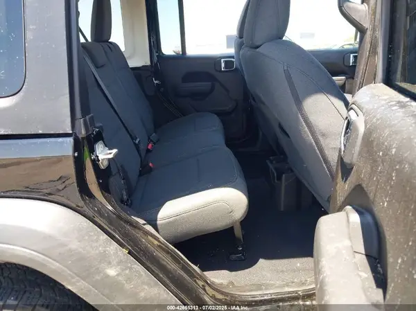 1C4PJXDG8SW574714 2025 JEEP WRANGLER - Image 8