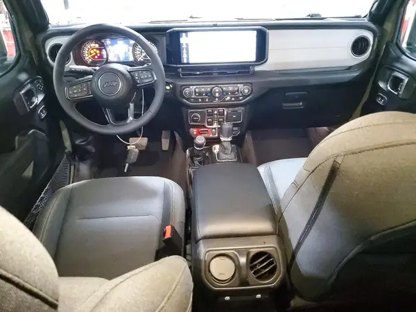 1C4PJXDG9TW169270 2026 JEEP WRANGLER - Image 8