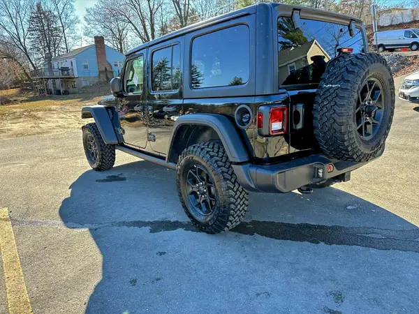 1C4PJXDN1SW576836 2025 JEEP WRANGLER - Image 2