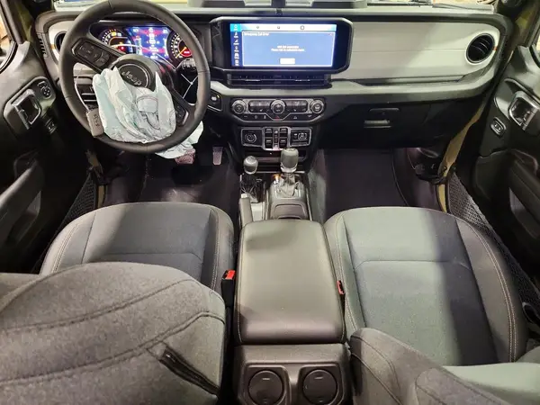 1C4PJXDN2TW208585 2026 JEEP WRANGLER - Image 8