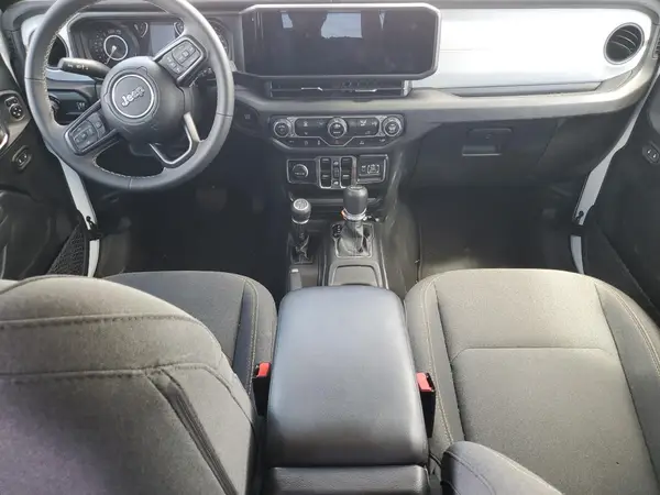 1C4PJXDN3SW547208 2025 JEEP WRANGLER - Image 8