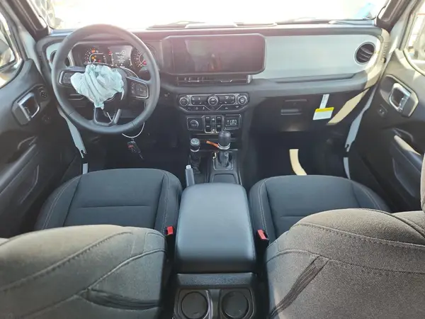 1C4PJXDN3SW552702 2025 JEEP WRANGLER - Image 8