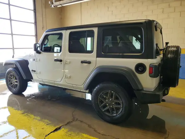1C4PJXDN3SW637636 2025 JEEP WRANGLER - Image 2