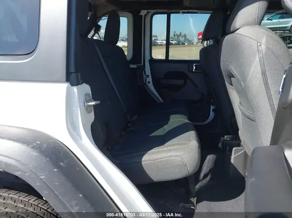 1C4PJXDN7RW108703 2024 JEEP WRANGLER - Image 8