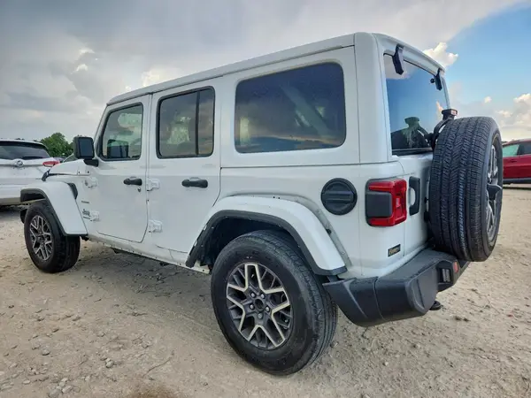 1C4PJXEG8RW267438 2024 JEEP WRANGLER - Image 2