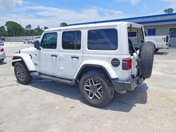 1C4PJXEG9SW624499 2025 JEEP WRANGLER - Image 2