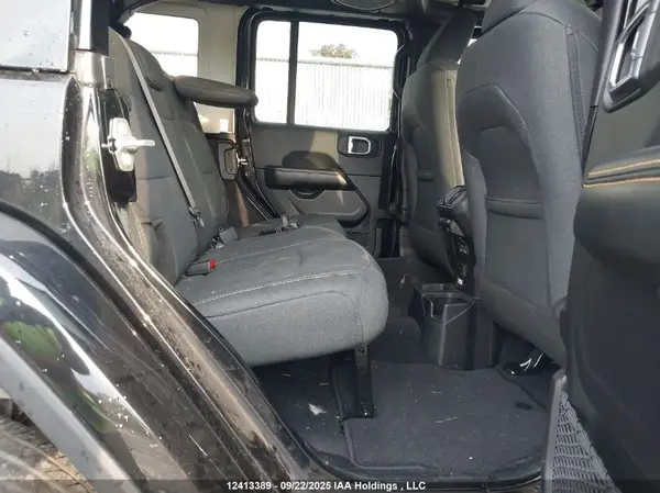 1C4PJXEGXRW233582 2024 JEEP WRANGLER - Image 8
