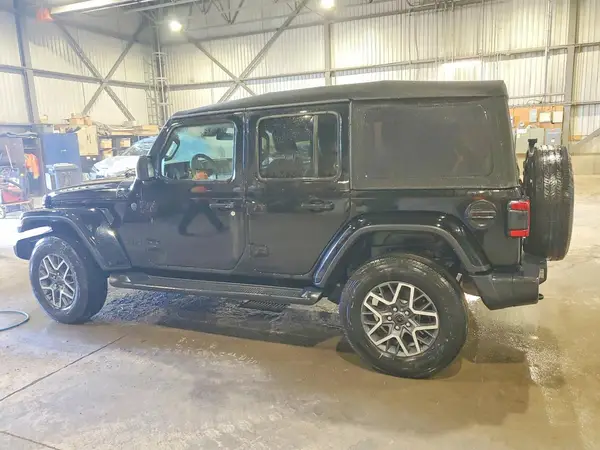 1C4PJXEN2SW567397 2025 JEEP WRANGLER - Image 2