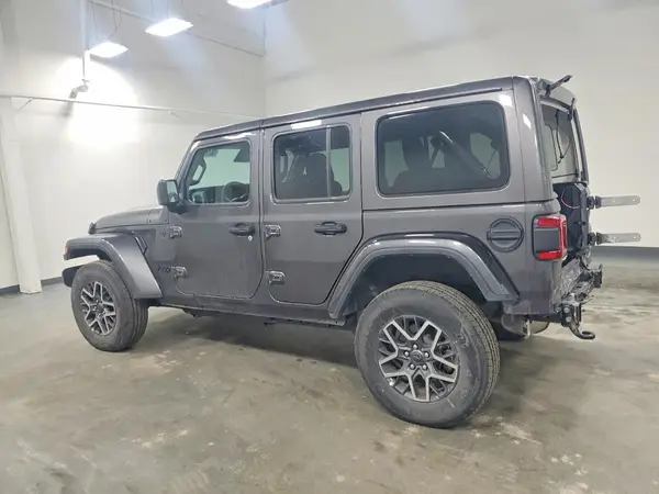 1C4PJXEN2SW654054 2025 JEEP WRANGLER - Image 2