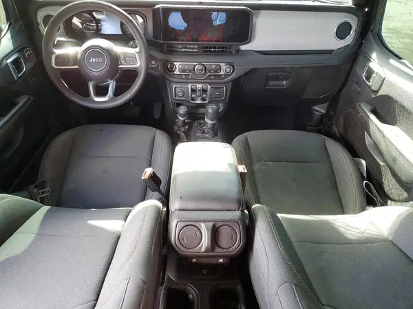 1C4PJXEN4SW560306 2025 JEEP WRANGLER - Image 8